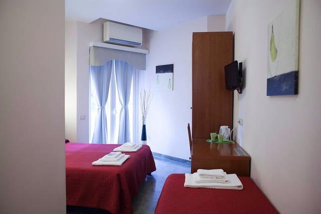 Smart Trastevere Рим Екстериор снимка