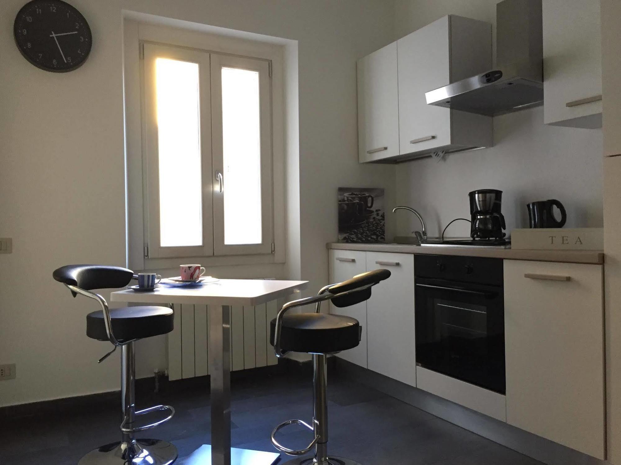 Smart Trastevere Рим Екстериор снимка