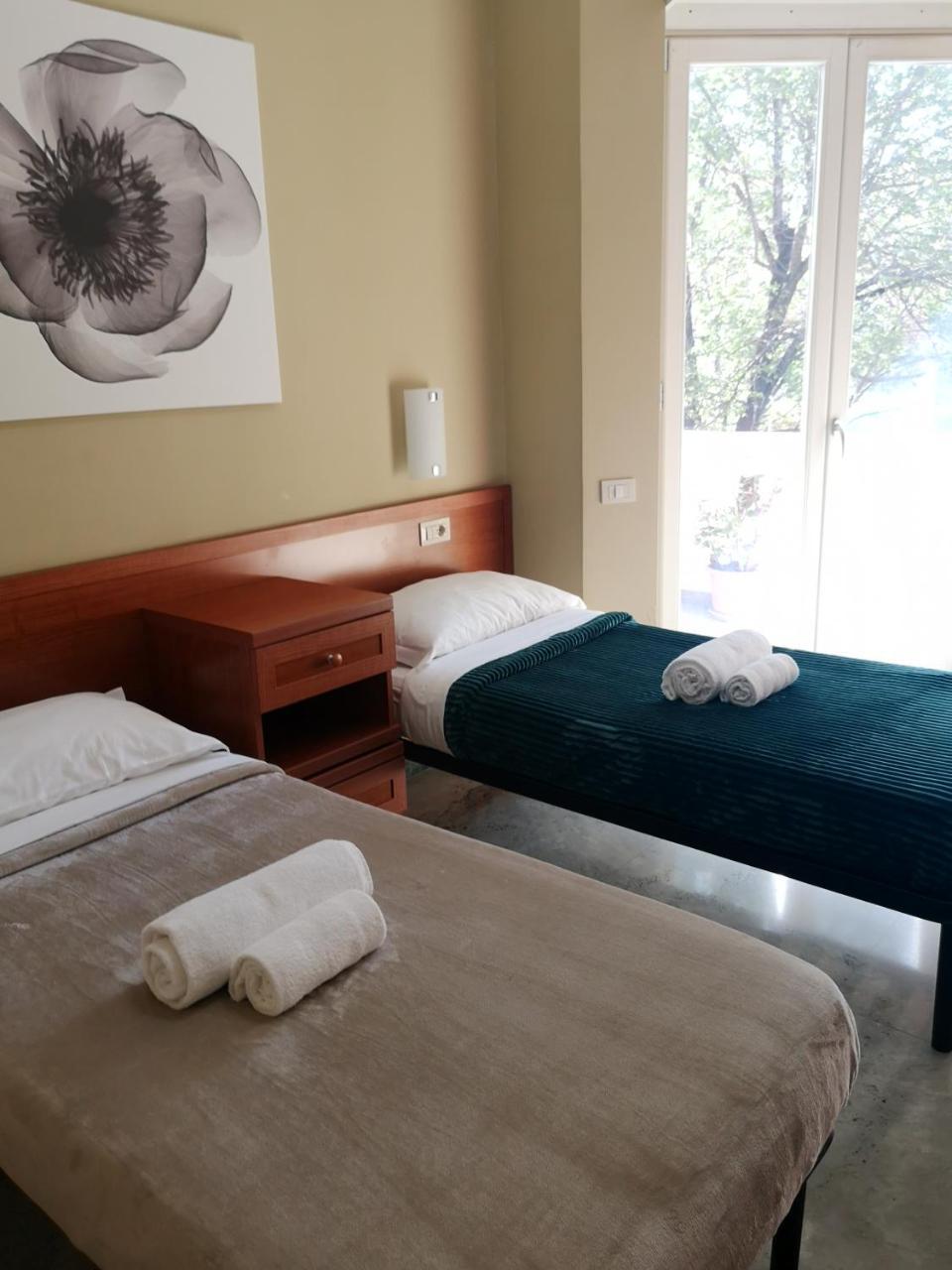Smart Trastevere Рим Екстериор снимка
